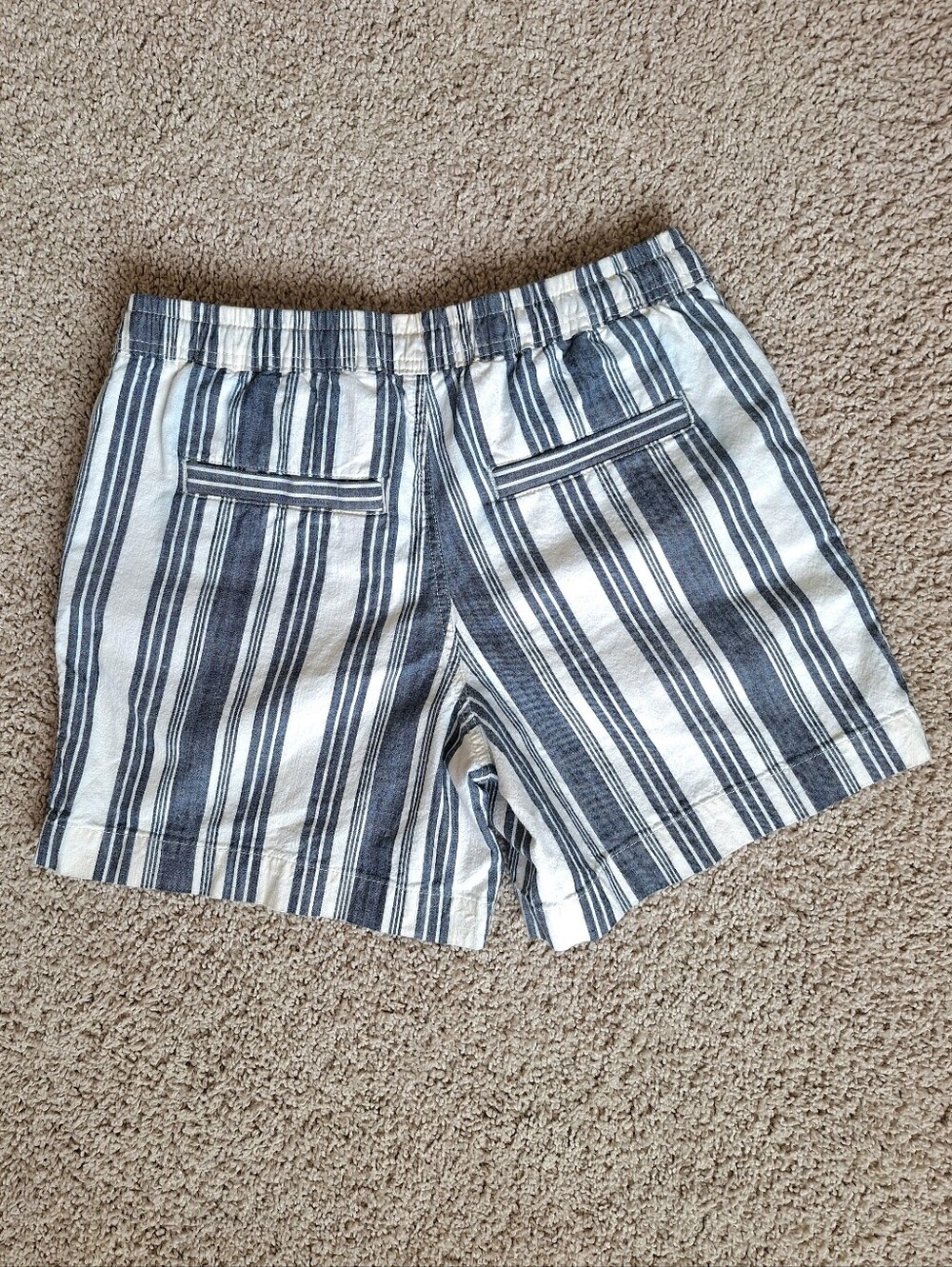 LL Bean Women's Favorite Fit Lakewash Dock Pull On Shorts Blue White Stripes 6 - Picture 5 of 7